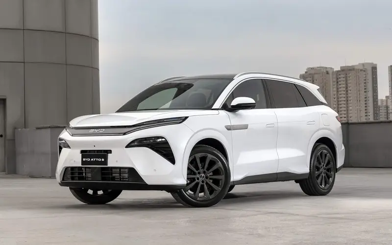 BYD Atto 8